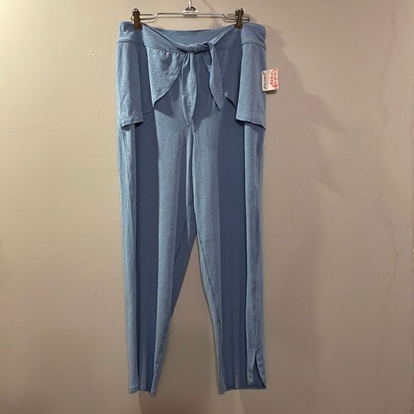 Free People Joggers NWT - Picture 1 of 10